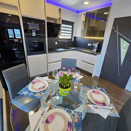 къща Guest house Obzor