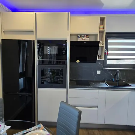 къща Guest house 4*