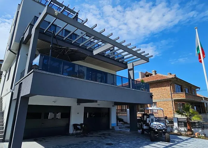 къща Pensiune 4*