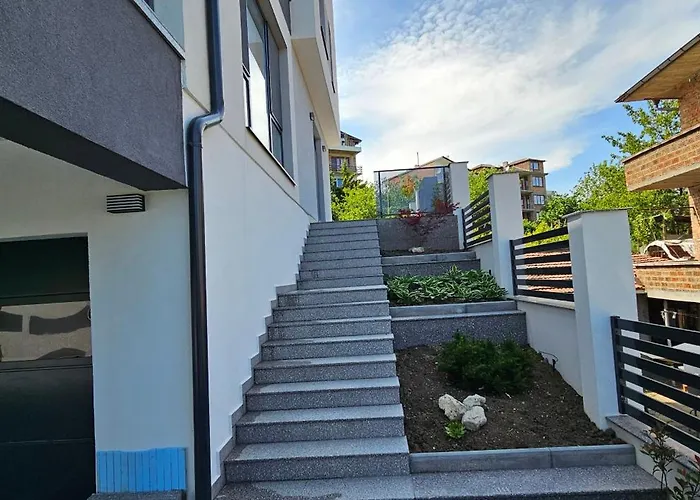 къща Gæstehus Obzor